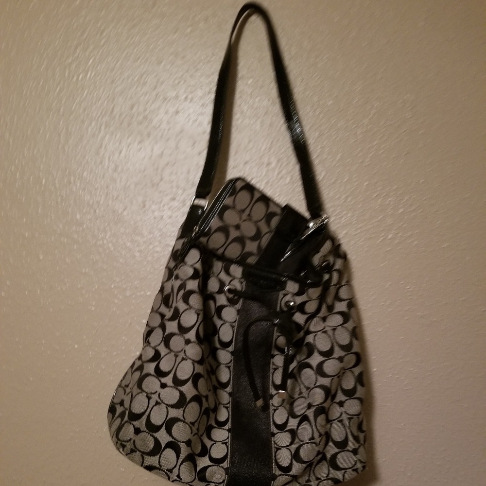 Coach purse and wallet